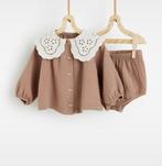 Nieuw bruine two piece met beige broderie ongedragen maat 80, Ophalen of Verzenden, Nieuw, Meisje