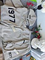 Essentials Pakken - Grijs M, Groen XL, Kleding | Dames, Overige Dameskleding, Essentials, Ophalen of Verzenden, Zo goed als nieuw