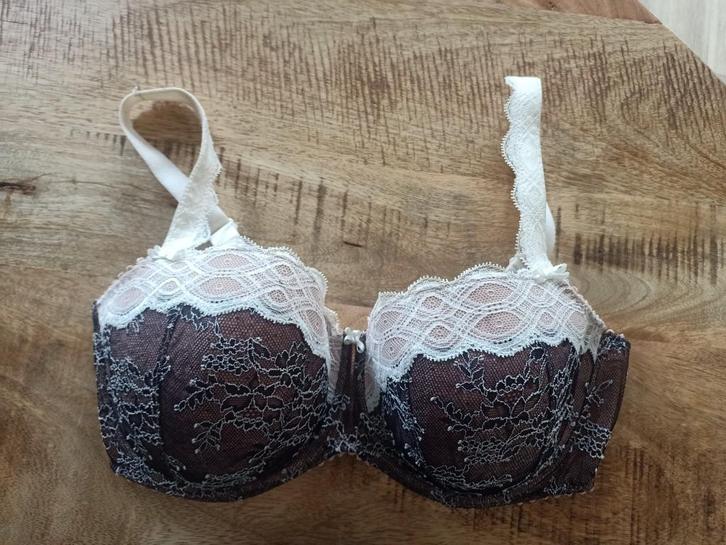 Prima donna bh 80 E ZGAN Bruin 80E, Kleding | Dames, Ondergoed en Lingerie, BH, Bruin, Ophalen of Verzenden