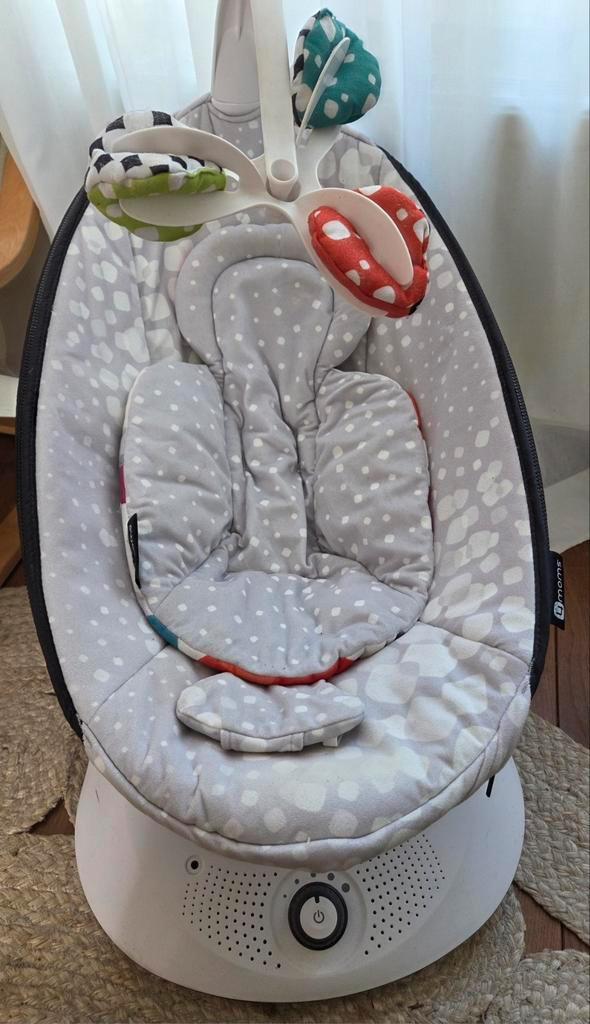 4moms Rockaroo in prima staat, Kinderen en Baby's, Wipstoeltjes, Zo goed als nieuw, Schommelstoel, Overige merken, Met gordel(s) of riempje(s)