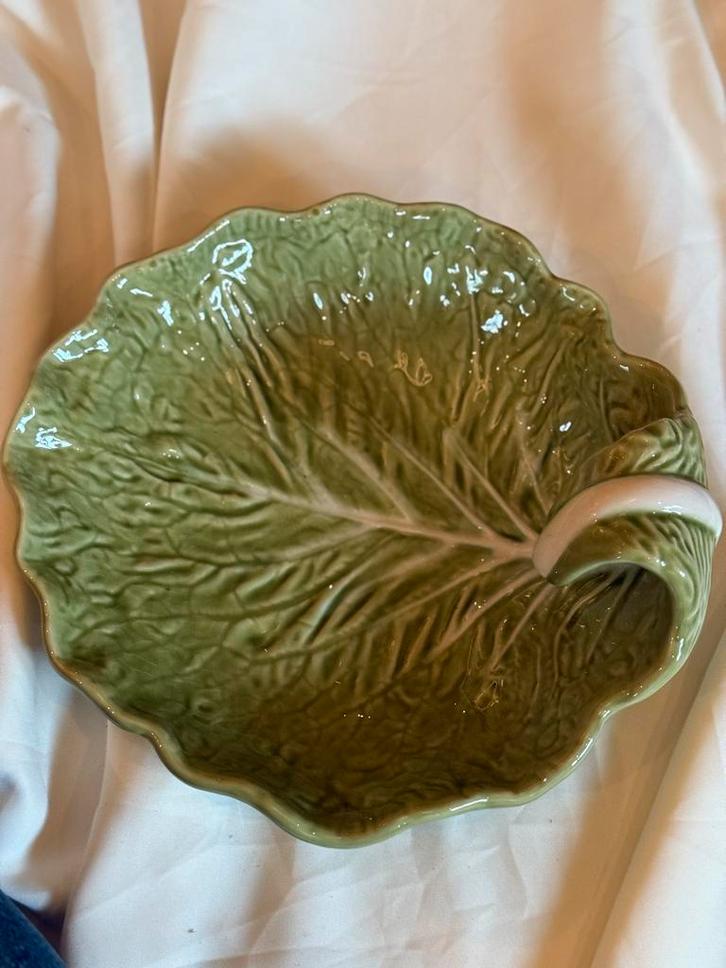 Vintage Groene Blaadjes Schaal - Portugees, Huis en Inrichting, Woonaccessoires | Schalen en Manden, Nieuw, Schaal, Overige vormen