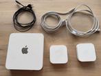 Apple Time Capsule 2TB en 2 Apple Airport Express, Computers en Software, Routers en Modems, Ophalen of Verzenden, Gebruikt, Router