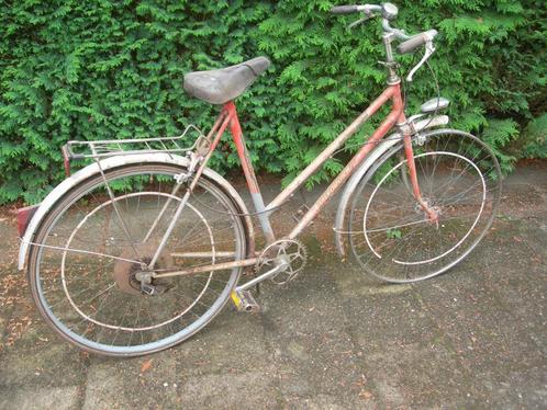 Halfords sportfiets 28 inch opknapper, Fietsen en Brommers, Fietsen | Dames | Sportfietsen en Toerfietsen, Gebruikt, Overige merken