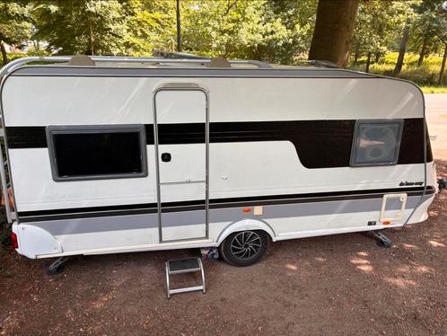 Hobby de luxe easy 460 ufe, Caravans en Kamperen, Caravans, Particulier, tot en met 5, 1000 - 1250 kg, Rondzit, Hobby, Frans bed