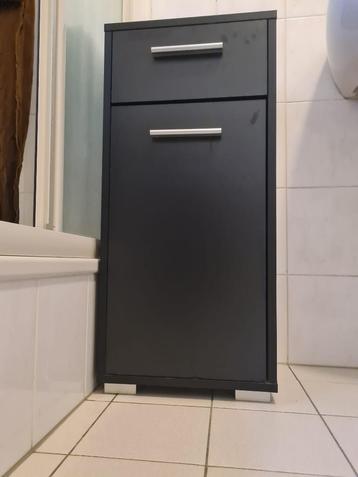 Badkamermeubel 2 kastjes  beschikbaar voor biedingen