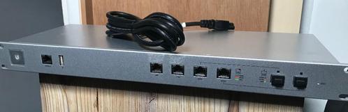 Ubiquiti UniFi Security Gateway USG PRO4, Computers en Software, Routers en Modems, Gebruikt, Router, Ophalen