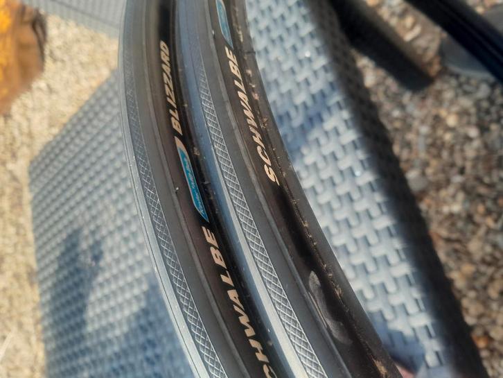 Buitenbanden Schwalbe blizzard 23 622 700x23, Fietsen en Brommers, Fietsaccessoires | Overige Fietsaccessoires, Zo goed als nieuw