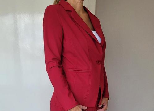 Studio Anneloes blazer L Dikke Travelstof Wijnrood, Kleding | Dames, Jasjes, Kostuums en Pakken, Zo goed als nieuw, Jasje, Maat 42/44 (L)
