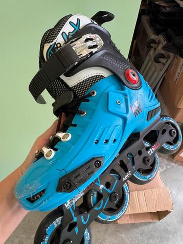 Kinder skates maat 36/38 beschikbaar voor biedingen