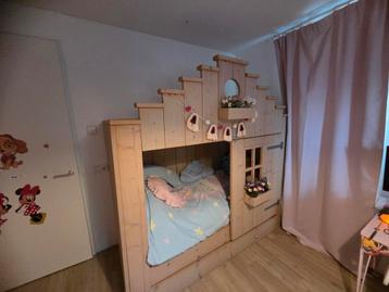 Steiger houten bed 3 slaap plaatsen beschikbaar voor biedingen