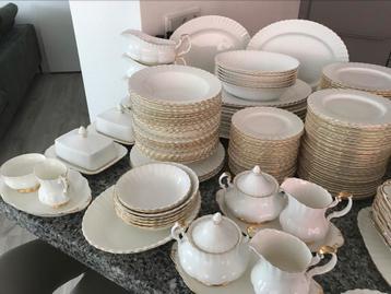 Royal albert VAL DOR💛⭐️💛⭐️💛 beschikbaar voor biedingen