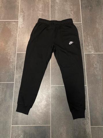 Nike Sportswear broek beschikbaar voor biedingen