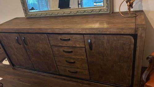 Stijlvol massief eiken houten dressoir met veel opbergruimte, Huis en Inrichting, Kasten | Dressoirs, Zo goed als nieuw, 25 tot 50 cm