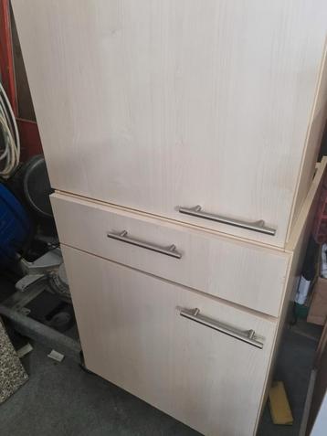 2  keuken kasten ahorn
