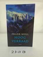 Hoog Verraad - Frank Moll, Ophalen of Verzenden, Gelezen, Frank Moll, Nederland