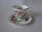 Paragon theekopje - A flower festival, Antiek en Kunst, Antiek | Servies los, Verzenden