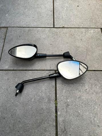Vespa Sprint spiegels hoog glans zwart   beschikbaar voor biedingen