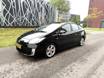 Toyota Prius 1.8 Hybride |CRUISE|CLIMATE|HEADUP|DAK|NAP beschikbaar voor biedingen