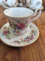 Vintage Royal Albert Moss Rose Theekop en Schotel, Antiek en Kunst, Ophalen of Verzenden