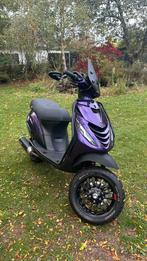 Unieke Piaggio Zip 4t 50cc, Fietsen en Brommers, Scooters | Piaggio, Ophalen, Zip, Zo goed als nieuw, Benzine