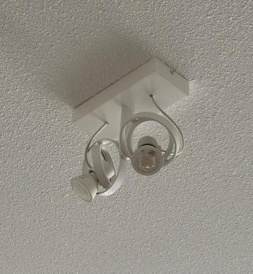 Witte spots plafond, per 2  beschikbaar voor biedingen