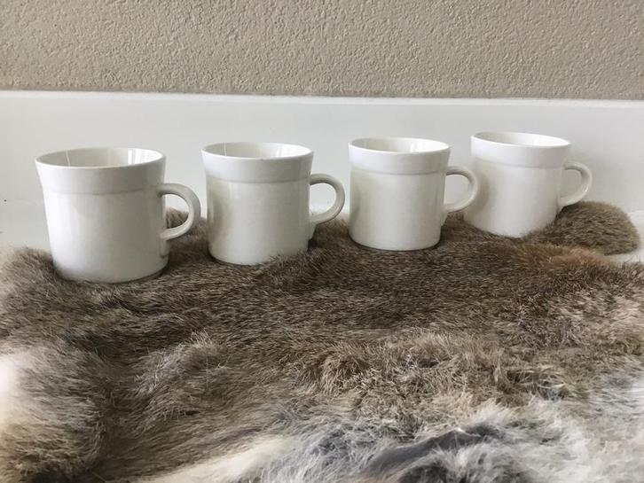 Royal Boch Pieter Stockmans 4x mokken en 2x kop en schotel, Antiek en Kunst, Antiek | Servies los, Ophalen of Verzenden