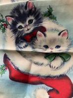 Twee kussenhoezen kittens witte zwarte kat kerstmuts kussen, Ophalen of Verzenden, Nieuw, Vierkant