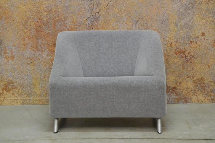 ZGANieuw grijze stoffen Rolf Benz Freistil design fauteuil!, Huis en Inrichting, Fauteuils, Zo goed als nieuw, Metaal, Stof, 75 tot 100 cm