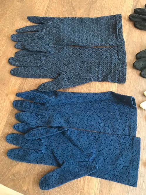 Vintage handschoenen. 11 paar.  zie foto’s, Kleding | Dames, Mutsen, Sjaals en Handschoenen, Gedragen, Handschoenen, Ophalen of Verzenden