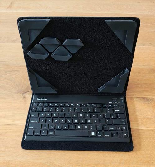 Kensington KeyFolio Pro 2 Universal bluetooth keyboard, Computers en Software, Tablet-hoezen, Gebruikt, Bescherming voor- en achterkant