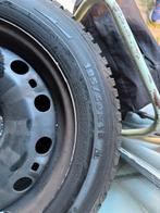 Winterbanden op velg plus wieldoppen Skoda Fabia, Ophalen, 15 inch, Nieuw, Band(en)