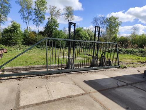 Schuifpoort spijlen schuifhek, hek lengte 5,5m en 1,8m hoog, Tuin en Terras, Tuinpoorten, Gebruikt, Schuifpoort, Staal, 150 tot 200 cm