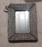 Prachtige ratan spiegel, 2de vd helft, Huis en Inrichting, Woonaccessoires | Spiegels, Minder dan 50 cm, Ophalen of Verzenden
