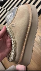 Uggs Pantoffels - maat 38 (met lage zool), Kleding | Dames, Schoenen, Verzenden, Nieuw, Beige, Pantoffels of Sloffen