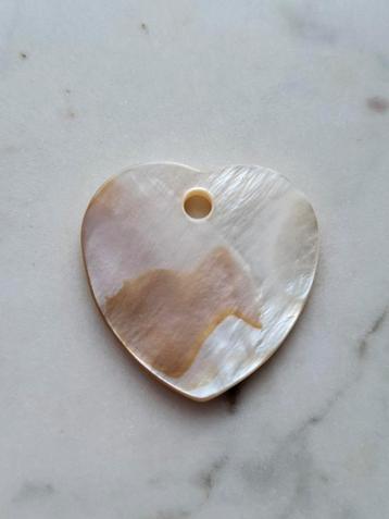 Vintage parelmoer schelp hanger hart vorm mother of pearl beschikbaar voor biedingen