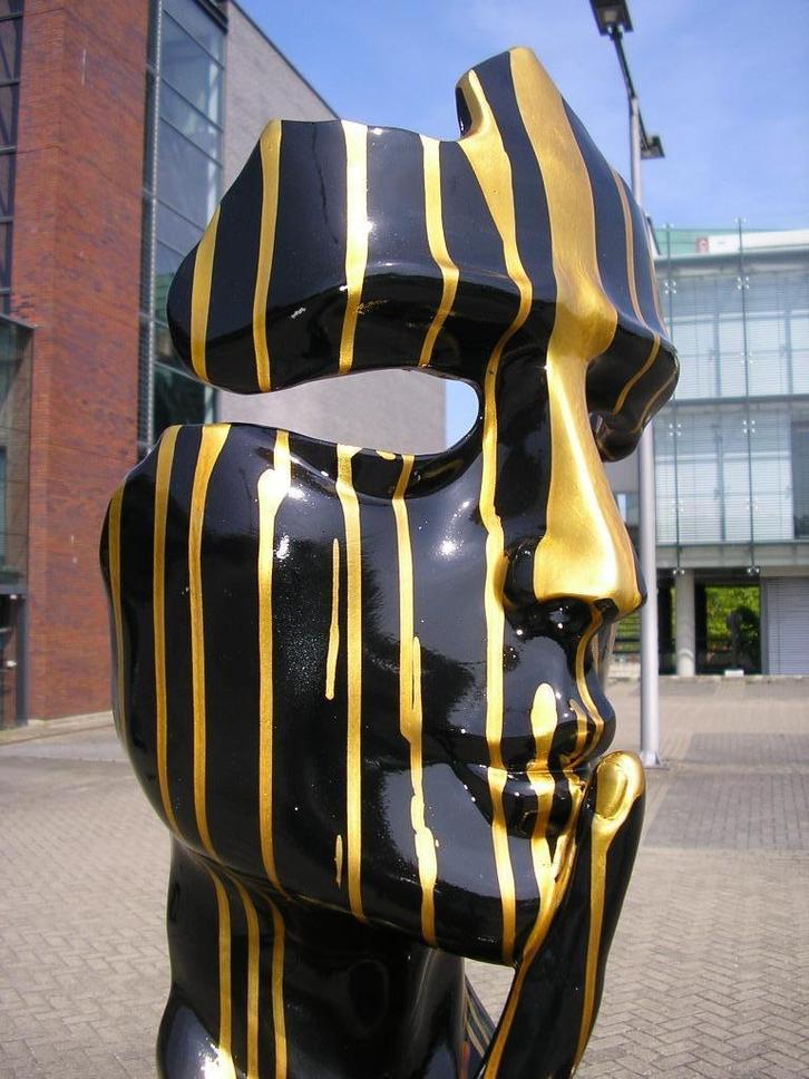GROOT XXXL BEELD DE FLUISTERAAR  SILENCIO POR FAVOR, Antiek en Kunst, Kunst | Beelden en Houtsnijwerken, Ophalen
