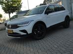 TIGUAN 1.5 TSI/AUTOMAAT/2022/URBAN SPORT/OPEN DAK/TREKHAAK, 1800 kg, 4 cilinders, 150 pk, Leder en Stof