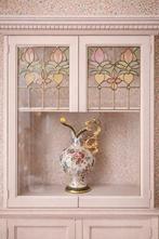 Vintage bloemenkan met gouden details, Ophalen of Verzenden