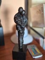 Bronzen Beeld: Liefdevolle Omhelzing, Ophalen