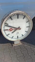 Prachtige grote stationsklok Mobatime Stations klok 67cm, Ophalen, Wandklok, ., Zo goed als nieuw