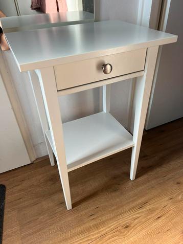 Ikea Hemnes nachtkastje wit zgan