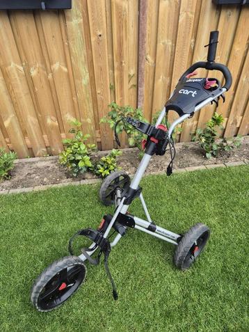 Mooie Clicgear golftrolley 3 wiel  nauwelijks gebruikt €135, beschikbaar voor biedingen