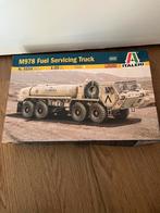 Italeri M978 Fuel Servicing Truck modelbouwdoos, Hobby en Vrije tijd, Modelbouw | Auto's en Voertuigen, Italeri, 1:32 tot 1:50
