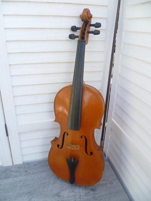 brocante viool + strijkstok ~ ter decoratie..., Muziek en Instrumenten, Strijkinstrumenten | Violen en Altviolen, Gebruikt, Viool