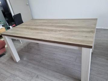 tafelset  beschikbaar voor biedingen