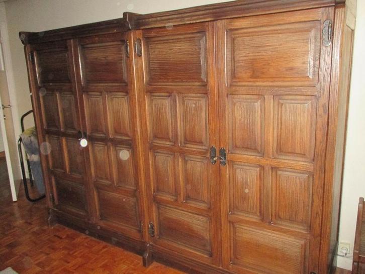 Voleiken Kledingkast, Huis en Inrichting, Kasten | Kledingkasten, Zo goed als nieuw, 200 cm of meer, 200 cm of meer, 50 tot 75 cm