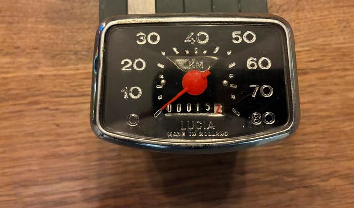 Zgan lucia km teller, Fietsen en Brommers, Brommeronderdelen | Oldtimers, Zo goed als nieuw, Overige merken, Overige typen, Ophalen of Verzenden