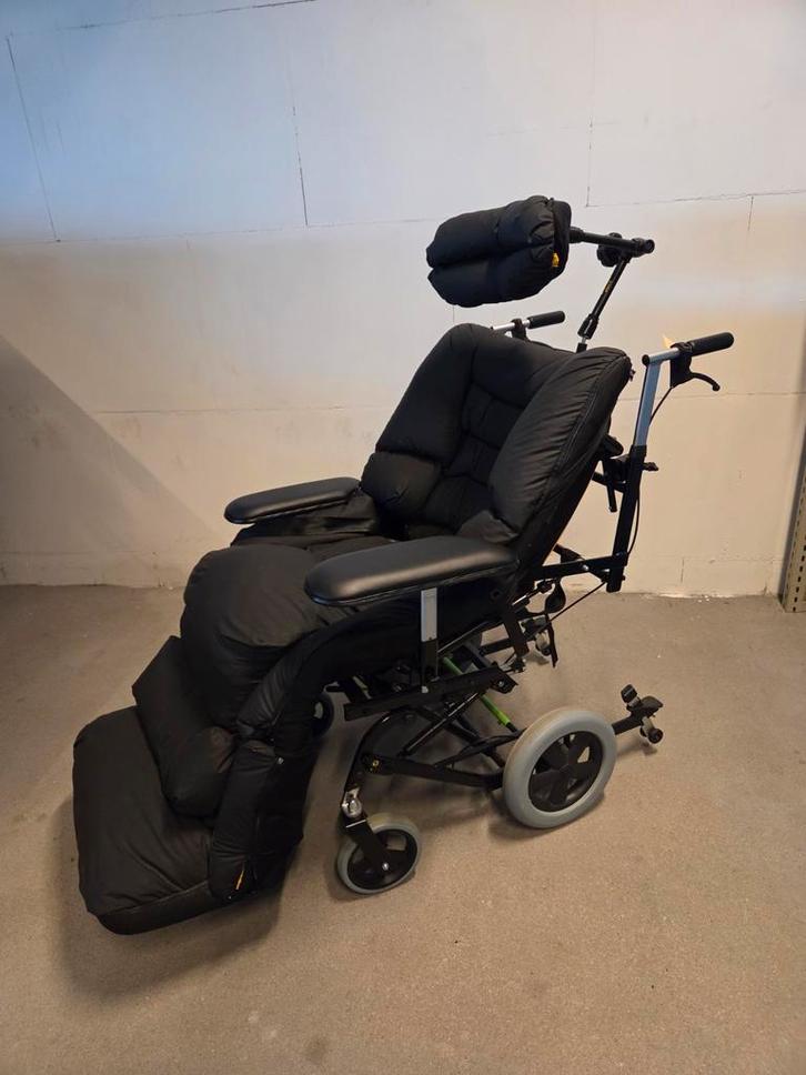 Canto kantel rolstoel met Kelvin kussenpakket, Diversen, Rolstoelen, Elektrische rolstoel, Ophalen