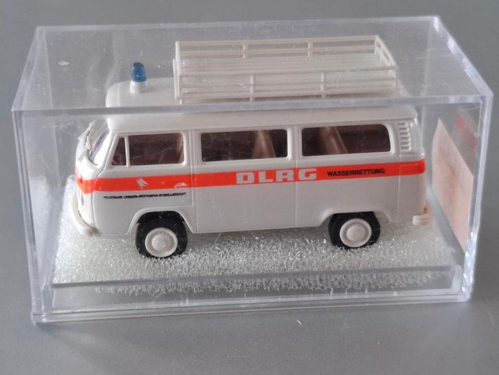 1:87 Volkswagen VW T2 DLRG met imperial Brekina in OVP € 9, Hobby en Vrije tijd, Modelauto's | 1:87, Zo goed als nieuw, Auto, Brekina