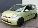 Daihatsu Sirion 2 1.0-12V Trend NWEAPK/AIRCO/ELKPAKKET/ZUINI, Auto's, Daihatsu, Voorwielaandrijving, Stof, Gebruikt, Bedrijf